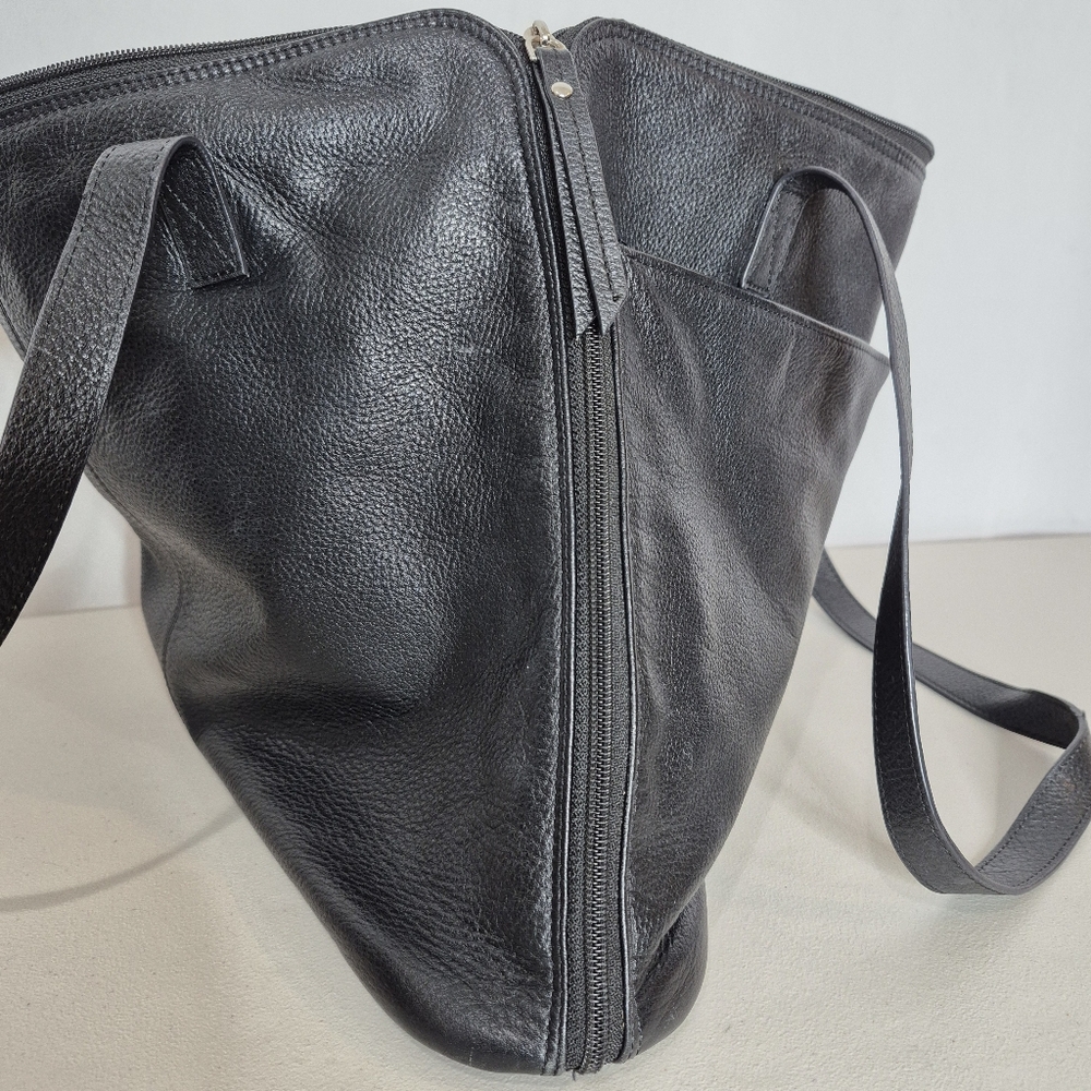 Latico Black Leather Laptop Bag - Picture 5 of 16